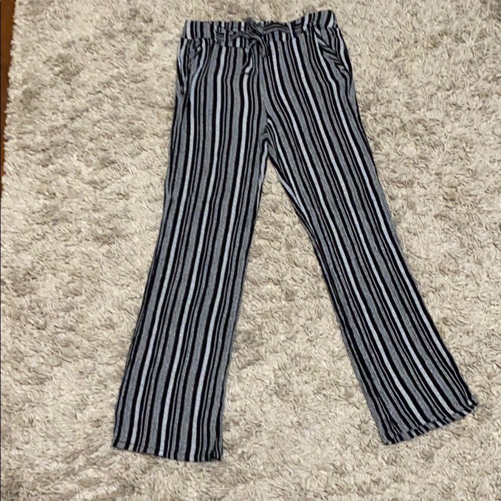 Black and Whyte stripped pants